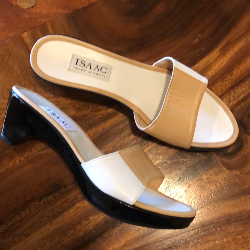 Classy Isaac Mizrahi Sandals Sz 8 NEW